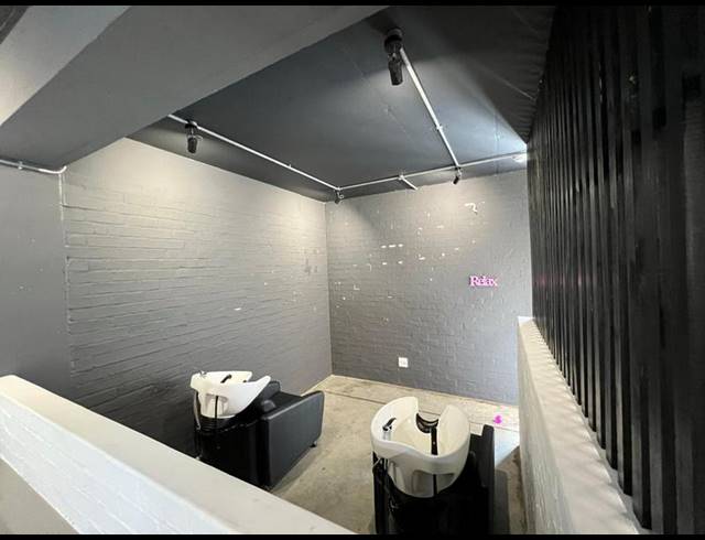 BUSINESS PROPERTY TO RENT IN WALMER